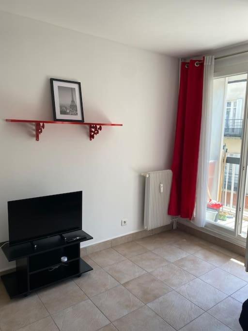 Charmant Studio Au Coeur De Paris Cosy Studio باريس المظهر الخارجي الصورة